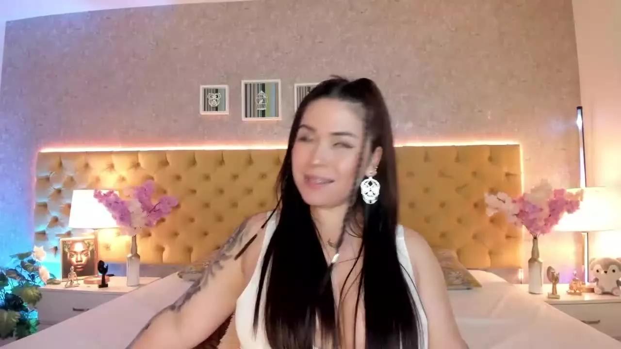 SaraWolff on Streamray 