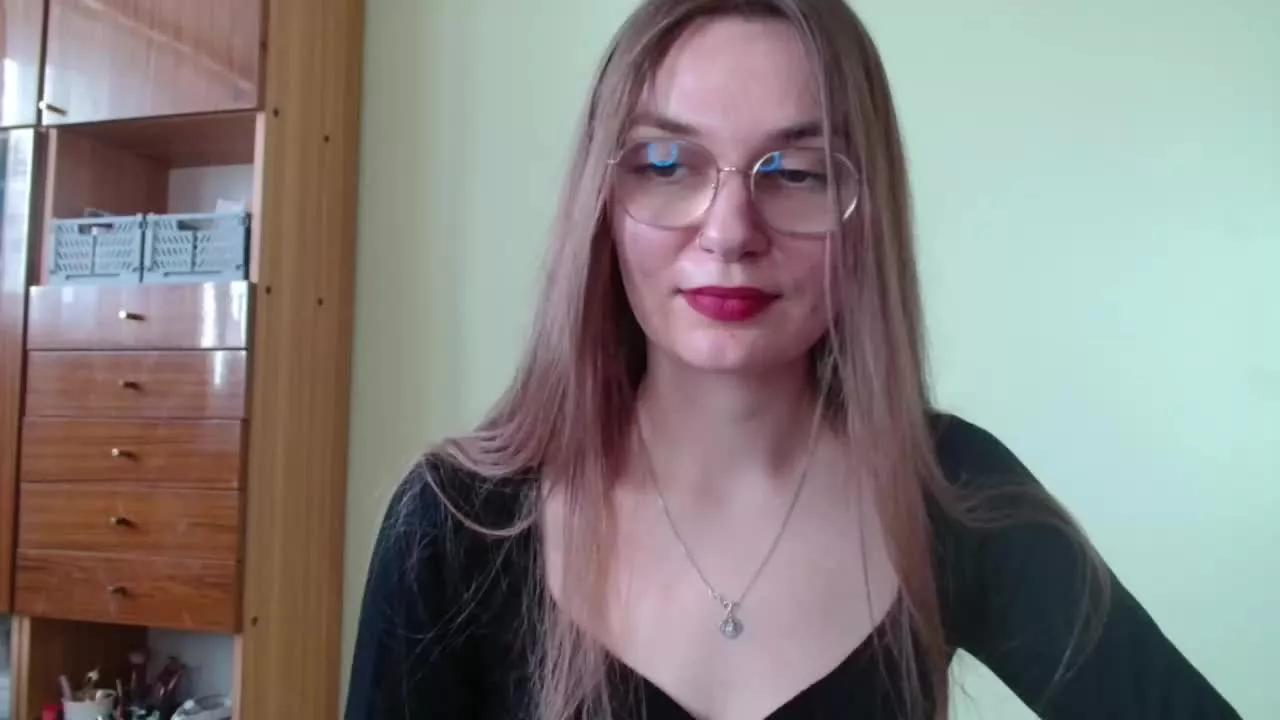 tastyELLYY on Streamray 