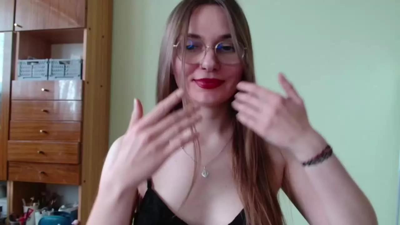 tastyELLYY on Streamray 