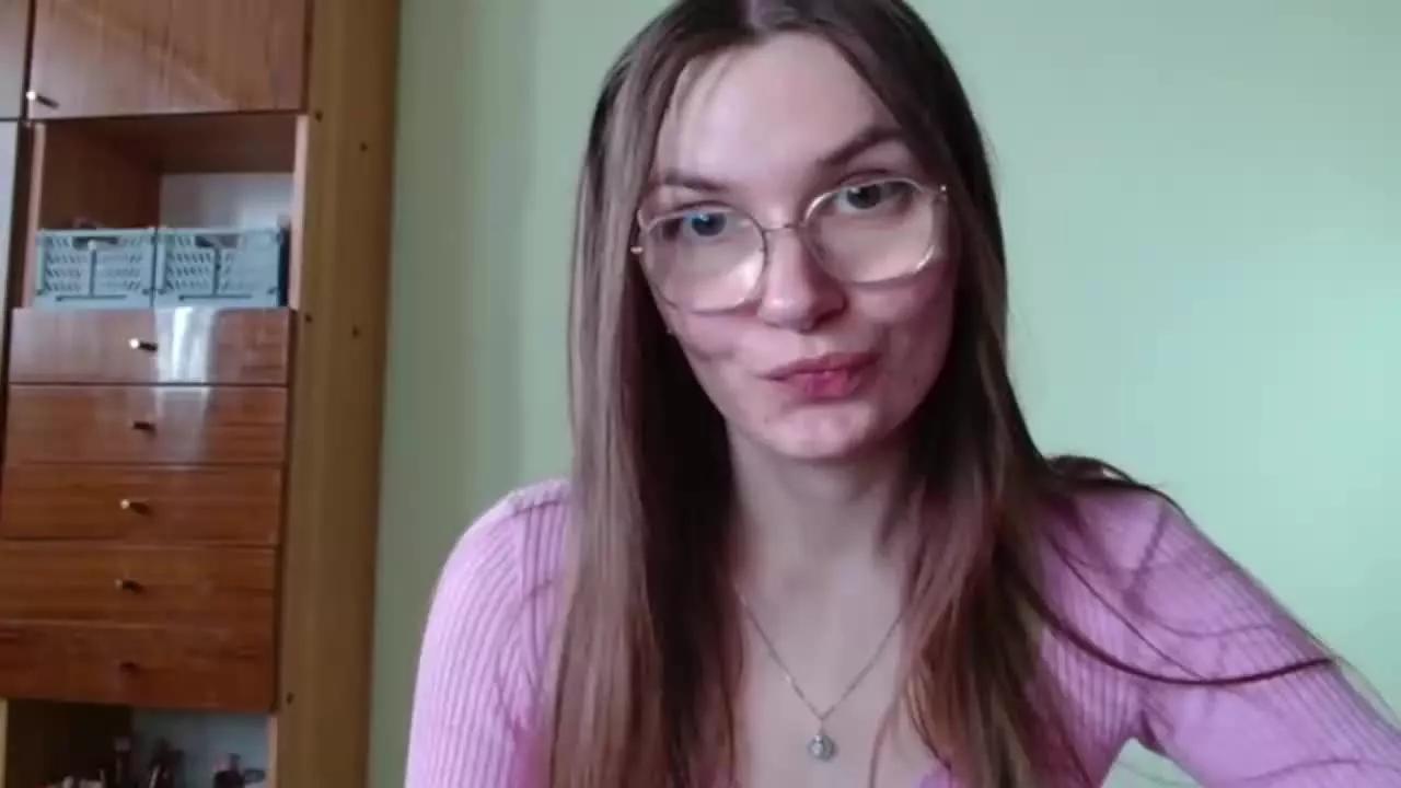 tastyELLYY on Streamray 