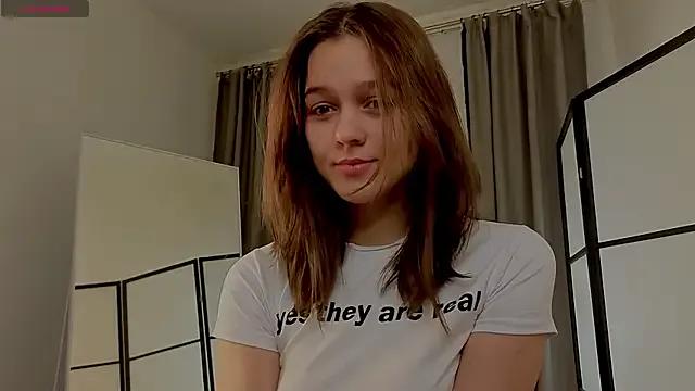 Addelin_Moon on StripChat 