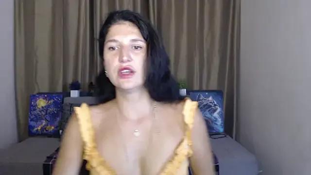 Alianna_Solo_Kisses on StripChat 