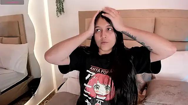 Ammberly__Adam23 on StripChat
