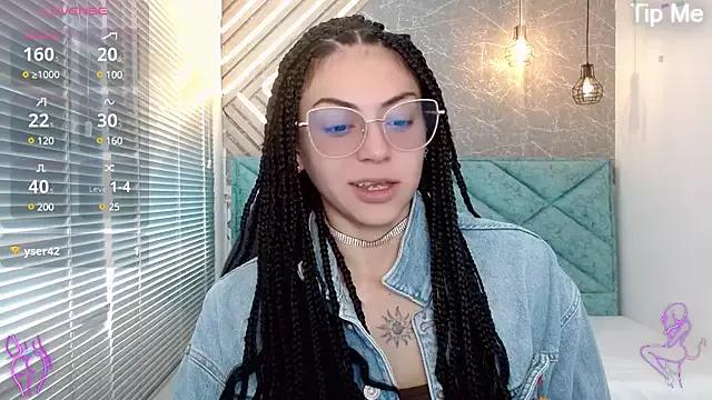 april_dumont