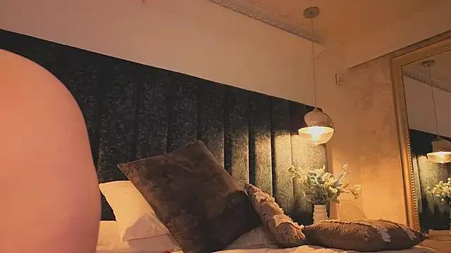 Freechat Ariannaa_Suarez1 on StripChat