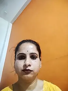 Bebo_QueeN on StripChat