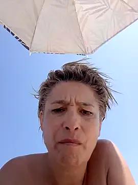 BellaBellaHot on StripChat 