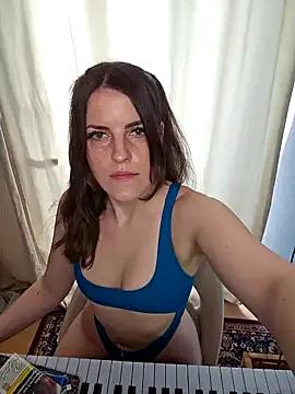 BelleFelicitas — Slap and Jiggle my Butt Cheeks 