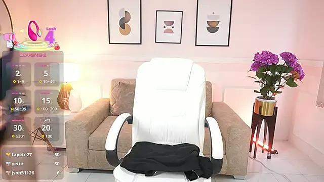 BillieBrownn on StripChat 