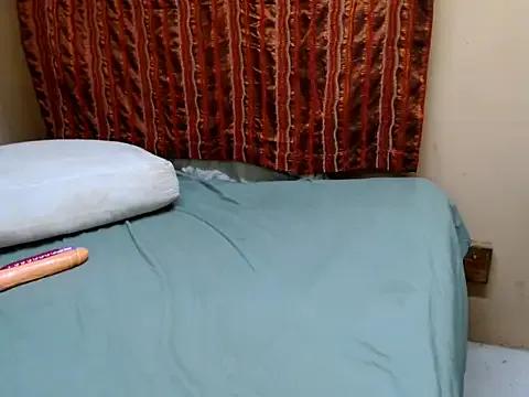 Freechat BootyQueen24X on StripChat