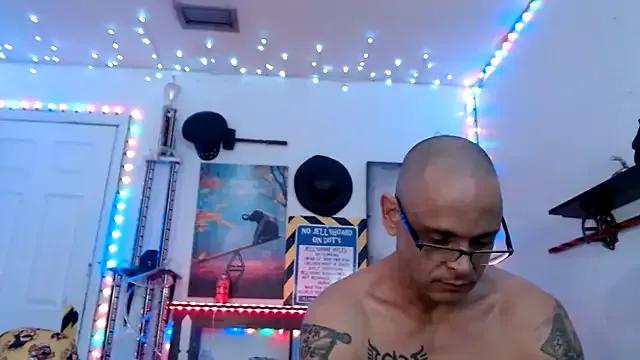 Buffshagswell on StripChat 