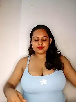 bumblebeegirl on StripChat 