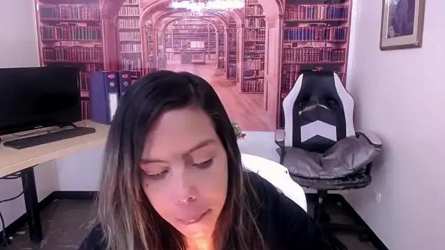 Catalella_Ar on StripChat 
