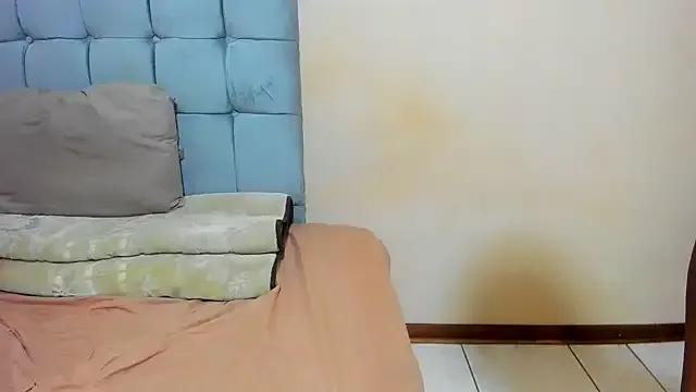 Freechat curveAss222 on StripChat