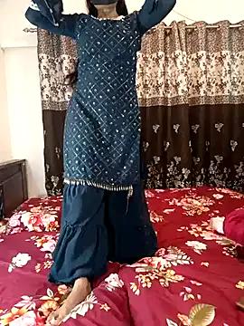 Freechat Cute-Bhavya on StripChat