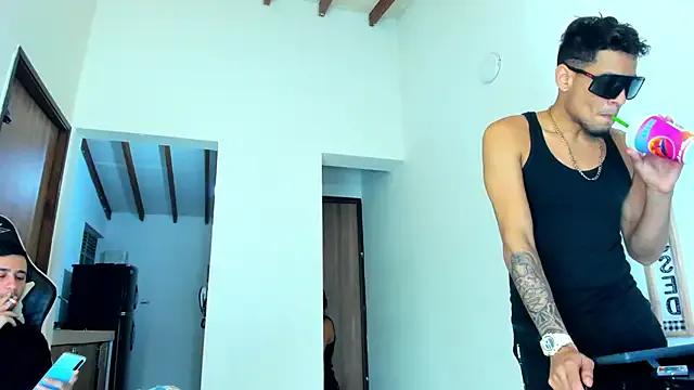 daddys_insanee on StripChat 