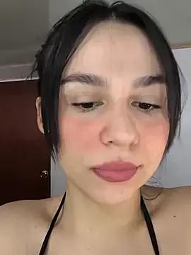 Daniela-rosee — An explosive squirt