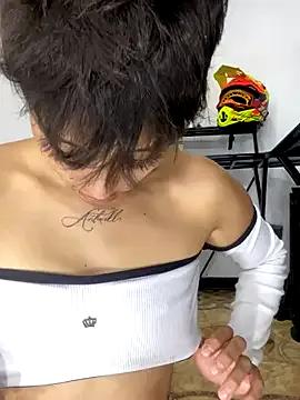 DayanaDG on StripChat 