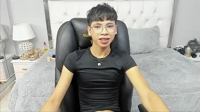dilan_911 — NAKED + OIL