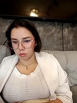 EmmaSulivan on StripChat 