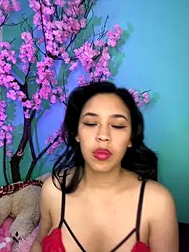 Esmeraldagh_ on StripChat 