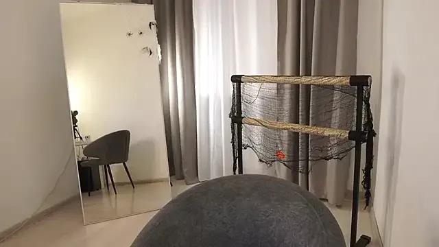 StripChat FiaMoor  is Freechat  FiaMoor — show outfit