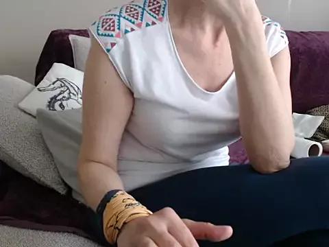 Galadriel on StripChat 