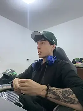 gojo_satoru_18 on StripChat