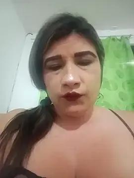 Hannahcandyy — I get totally naked