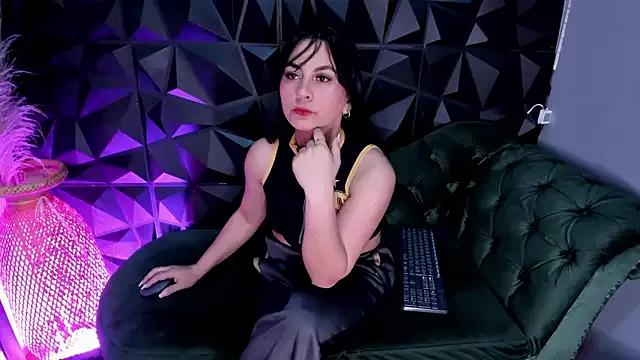 helenasaenz on StripChat 