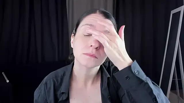 helentasty on StripChat 