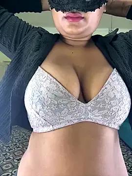 Hot-Diya21 — Pussy in publick with squirt 
