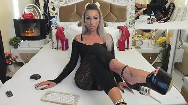 Freechat hotgirlsmoking_69xxx on StripChat