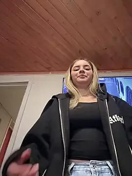 Freechat imlindapink on StripChat