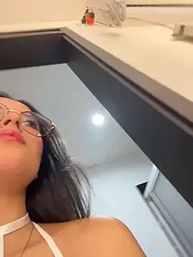 StripChat Juanita-Diaz  is Freechat  Juanita-Diaz — FINGERING PUSSY IN UBER