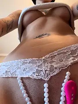 Freechat kikidoll on StripChat