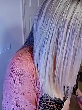 Photos of kindswiftspirit from StripChat is Freechat