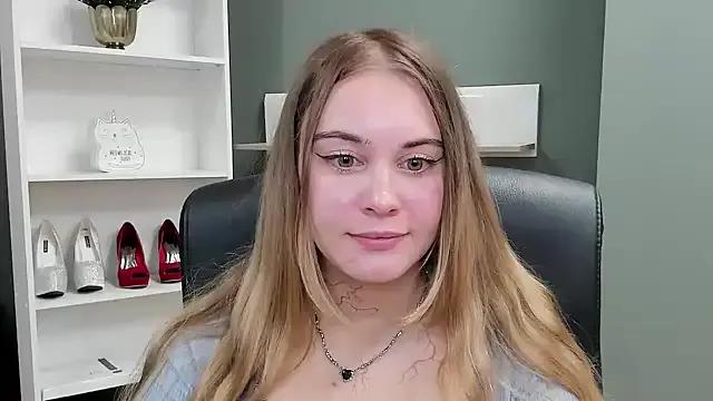 kitty_valeria