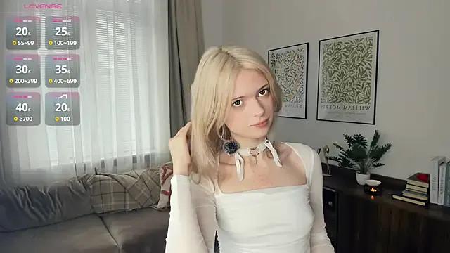 StripChat LaureMestler  is Freechat  LaureMestler — air kiss and welcome