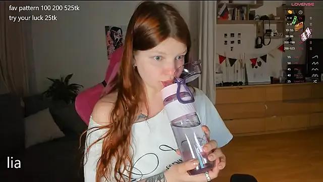 lil_lia on StripChat 