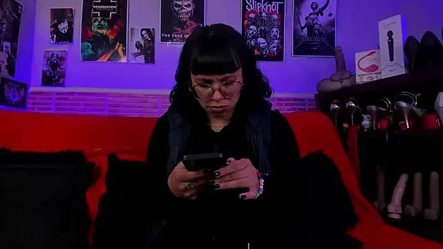 Freechat lilith-deveraux on StripChat