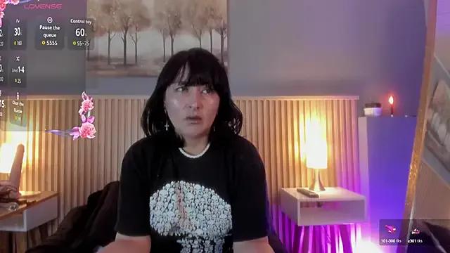 Freechat lilith_catt on StripChat