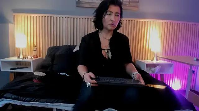 Freechat lilith_catt on StripChat