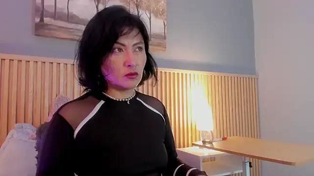 Freechat lilith_catt on StripChat