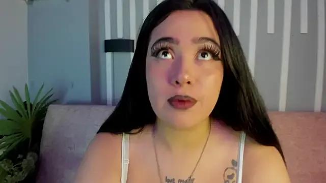 Lilith_Zenith — Outfit appreciation + show tongue
