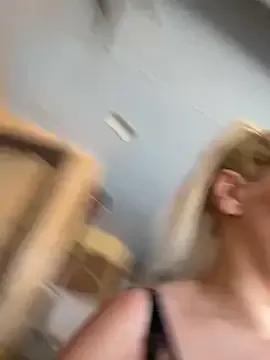LittleMissEeve on StripChat 