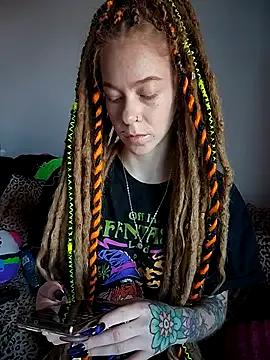 StripChat LucidLucy  is Freechat  LucidLucy — Creamy lotion show ass & titties