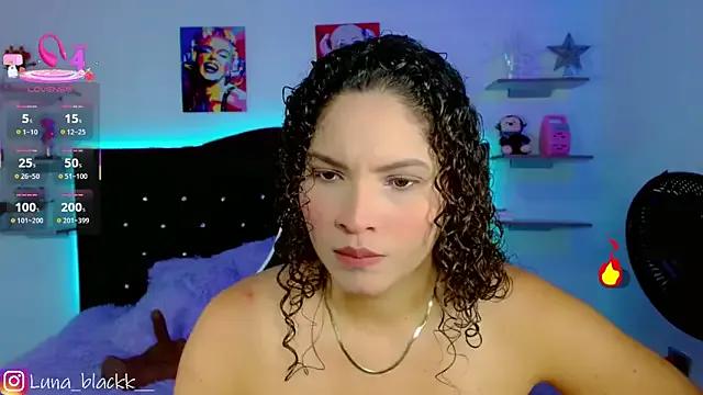 Luna_blackk — Undress me fingers in my pussy 