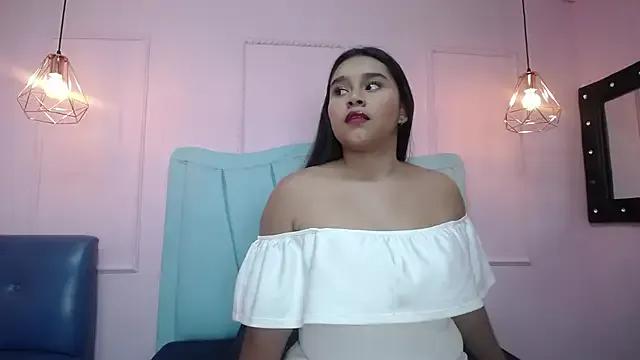 maiacurvy