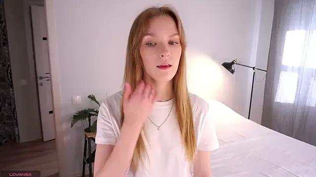 ManaRodarta — Seduce you with your eyes!